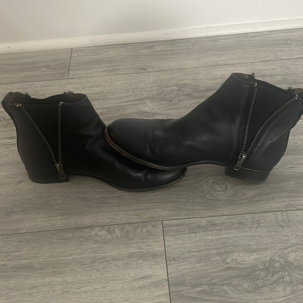 Frye zipper bootie